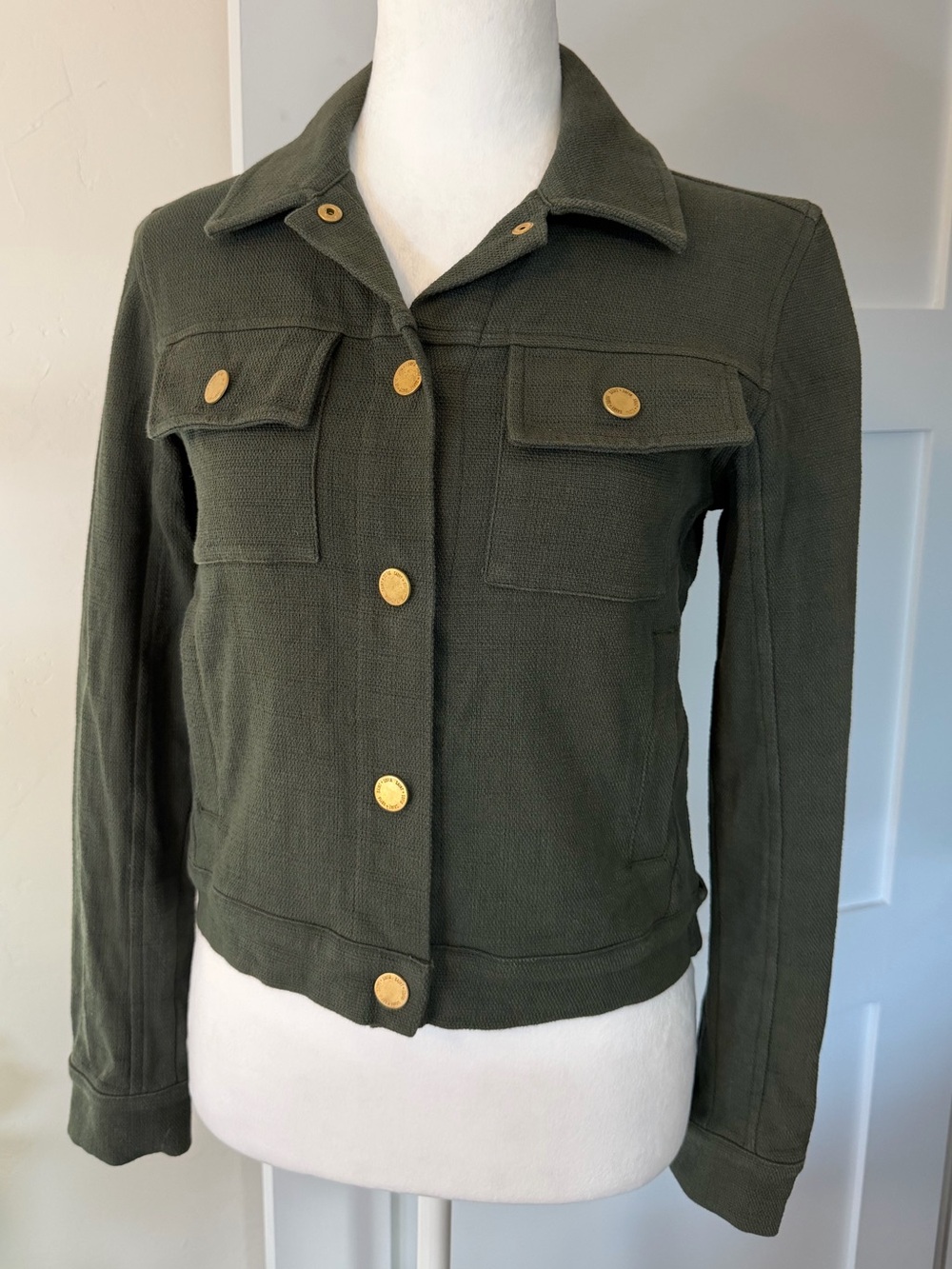Saint + Sophia Olive Green Woven Button-Front Collared Jacket